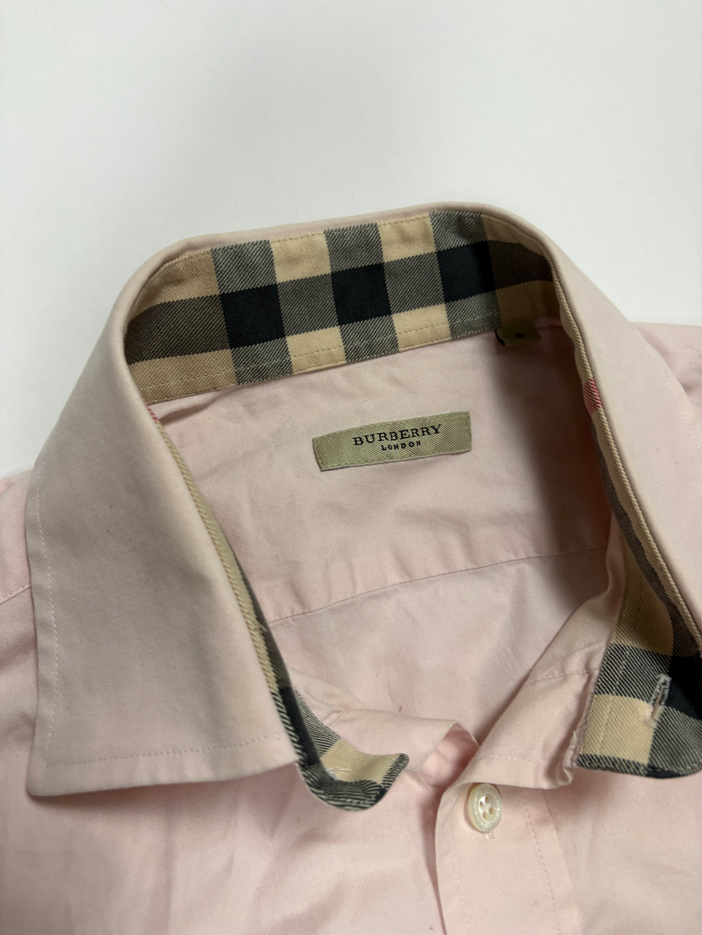 Burberry skjorte (S)