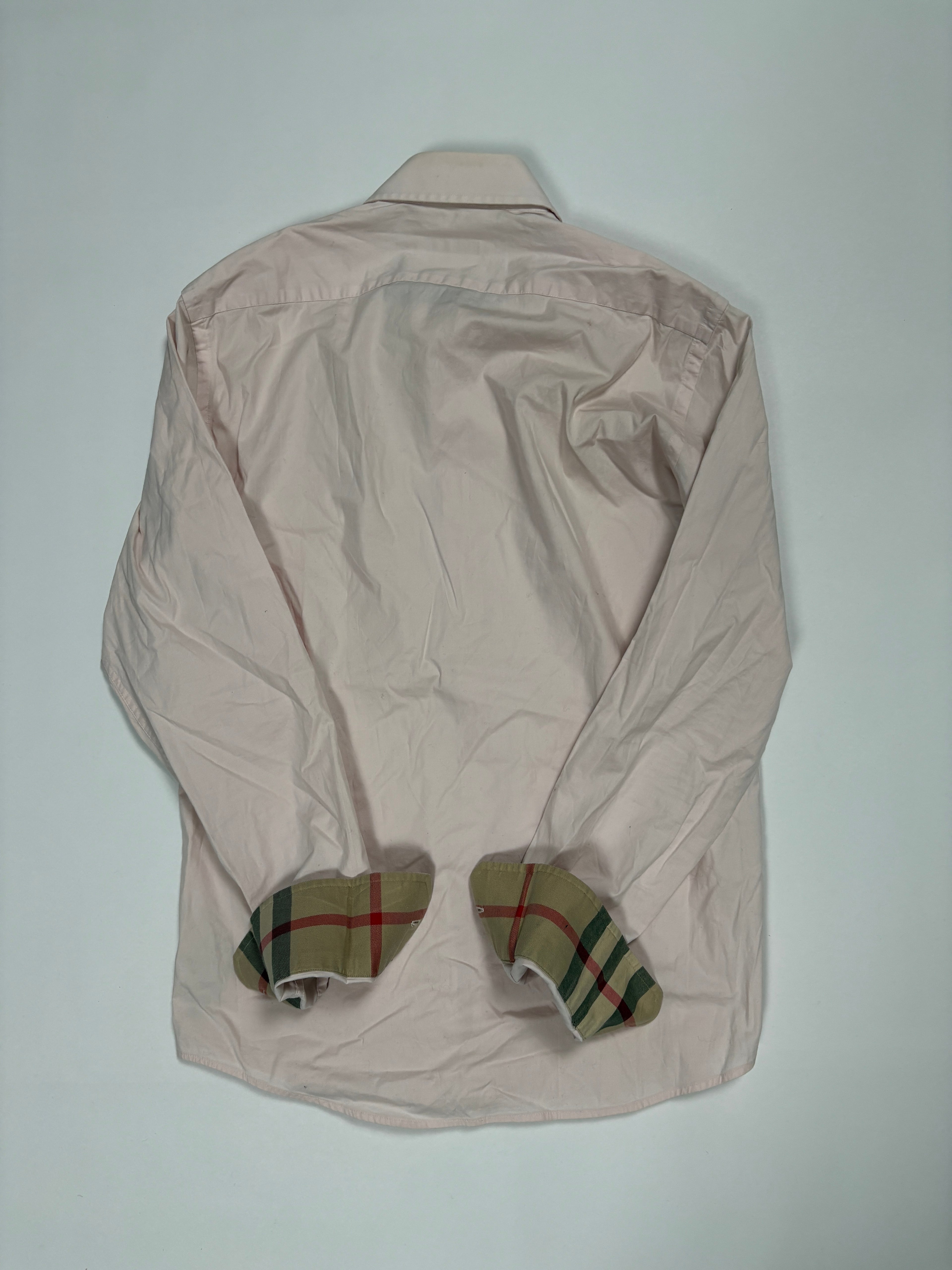 Burberry skjorte (S)