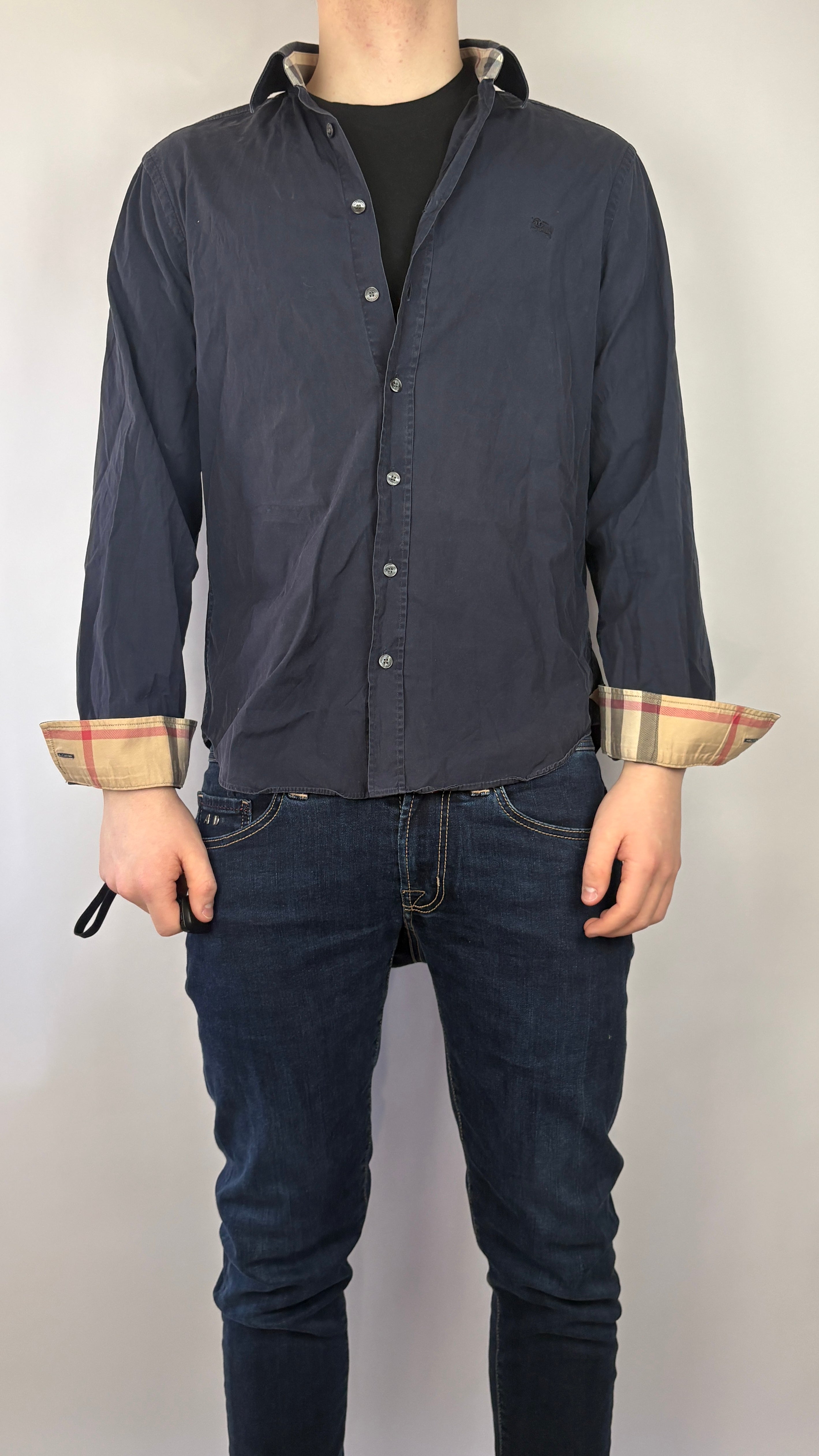 Burberry skjorte (M)